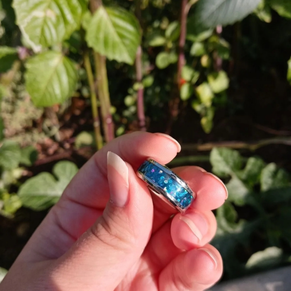 Ring - Picture 4 of 4